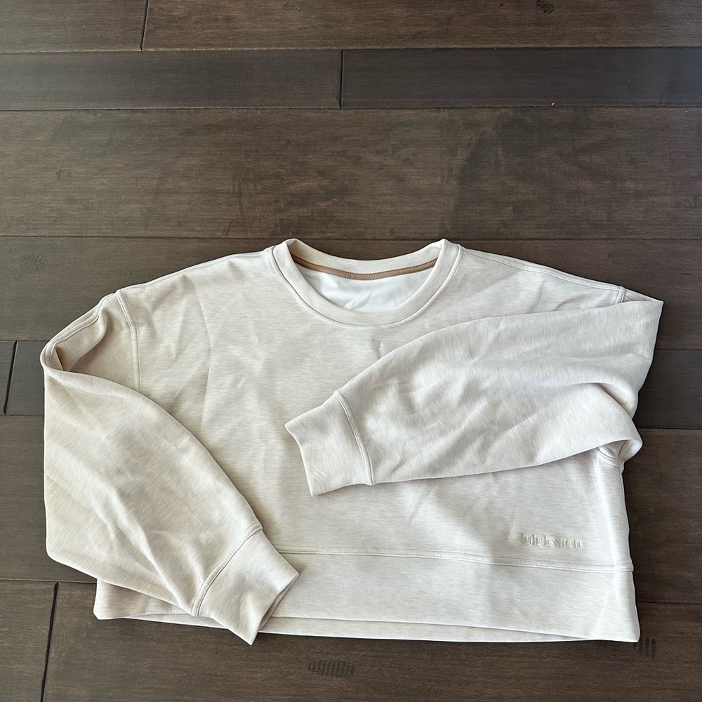 Lululemon cropped sweatshirt